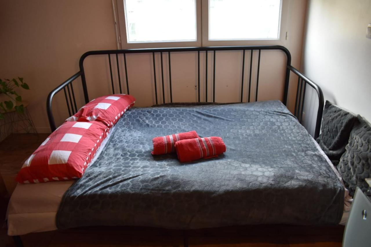Duplex A 1 Kilometre De Disneyland Paris モンテヴラン エクステリア 写真